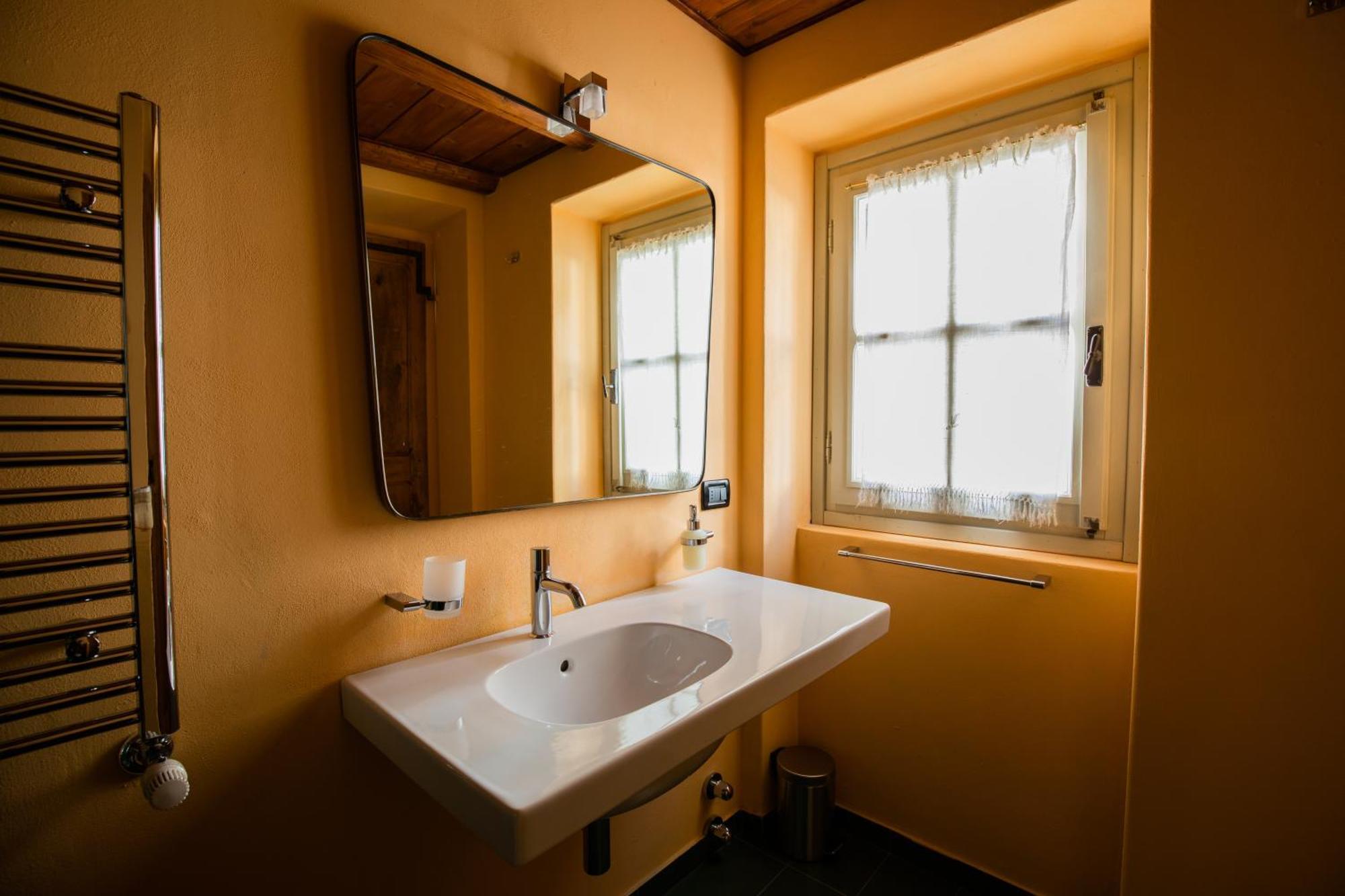 Acquaementa Guest House Brusasco Bagian luar foto