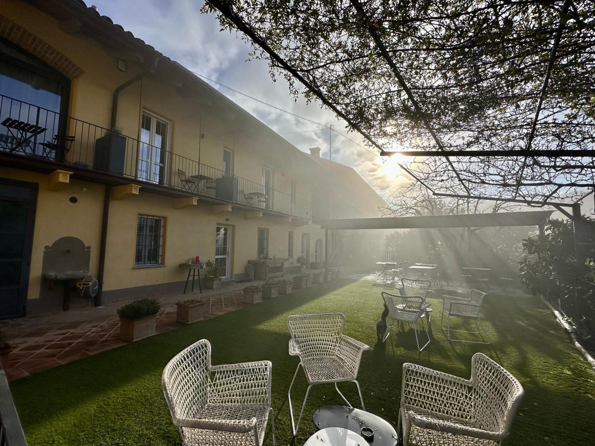 Acquaementa Guest House Brusasco Bagian luar foto